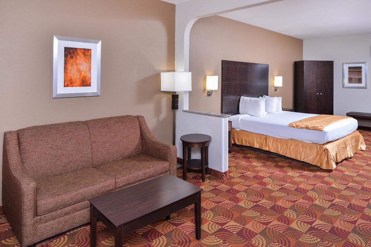 Americas Best Value Inn & Suites Bastrop Exterior foto