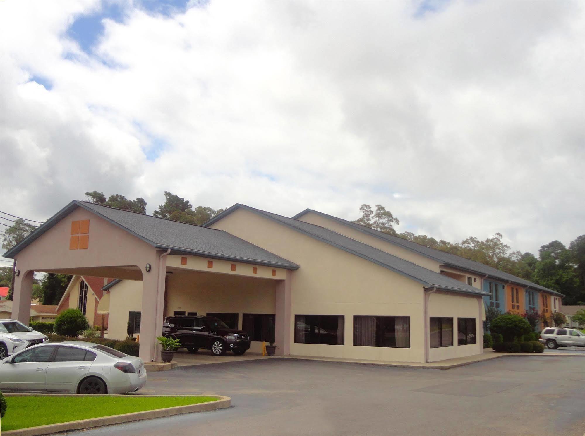 Americas Best Value Inn & Suites Bastrop Exterior foto
